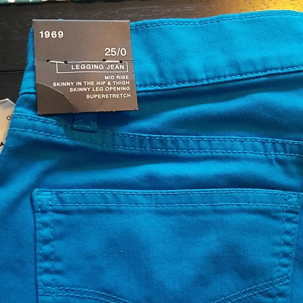 Ankle zip midrise skinny superstretch legging jean